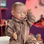 عروسک نوزاد تمام سیلیکونی با طراحی طبیعی و واقعی - Image 2